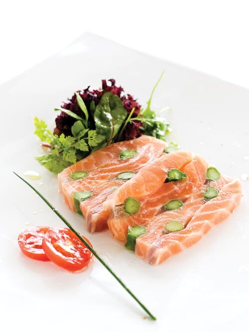 Terrina de Salmão com espargos verdes