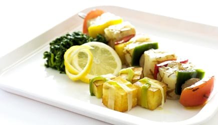 Espetada de Bacalhau com legumes