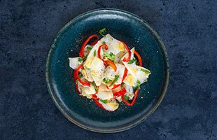 Salada de Bacalhau da Noruega com pimentos assados